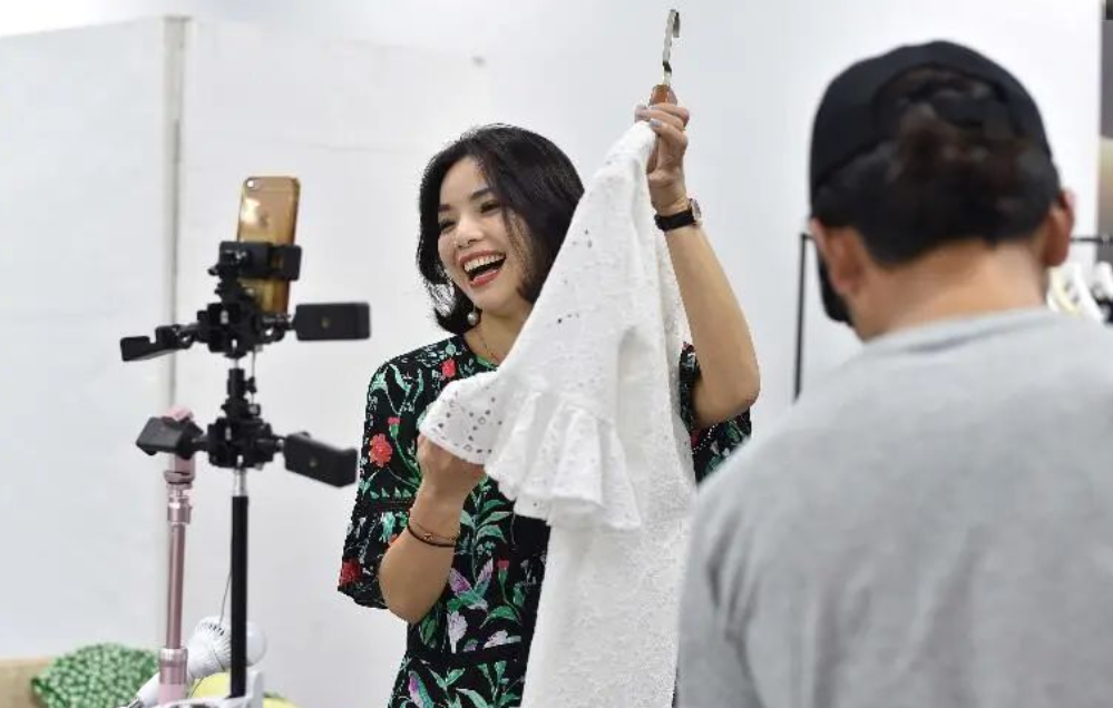 抖音直播服装行业全套话术深度拆解！-巨量笔记